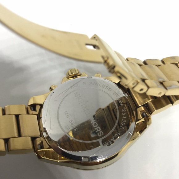 Michael Kors Watch - Picture 5 of 5